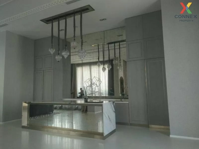 FOR RENT condo , The Diplomat Sathorn , corner unit , BTS-Surasak